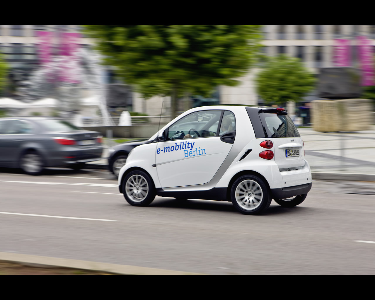 Mercedes smart car review